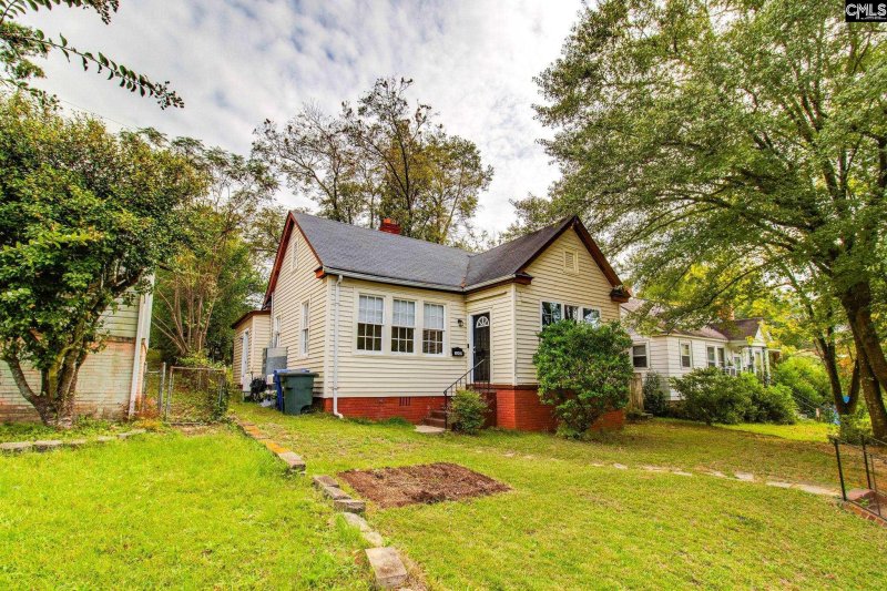 Property image 2 of 3002 Lindsay Street in Earlewood, Columbia, SC 29201