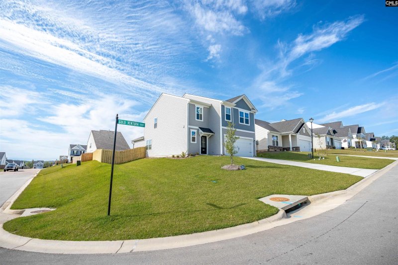 Property image 2 of 903 Gold Ventura Court in Summer Orchard, Lexington, SC 29072