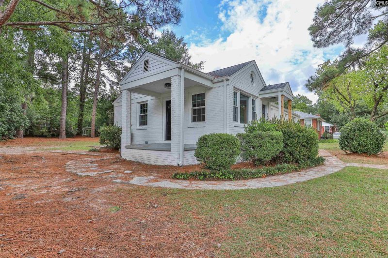 Property image 2 of 1740 Sunnyside Drive in Broad Acres, Cayce, SC 29033