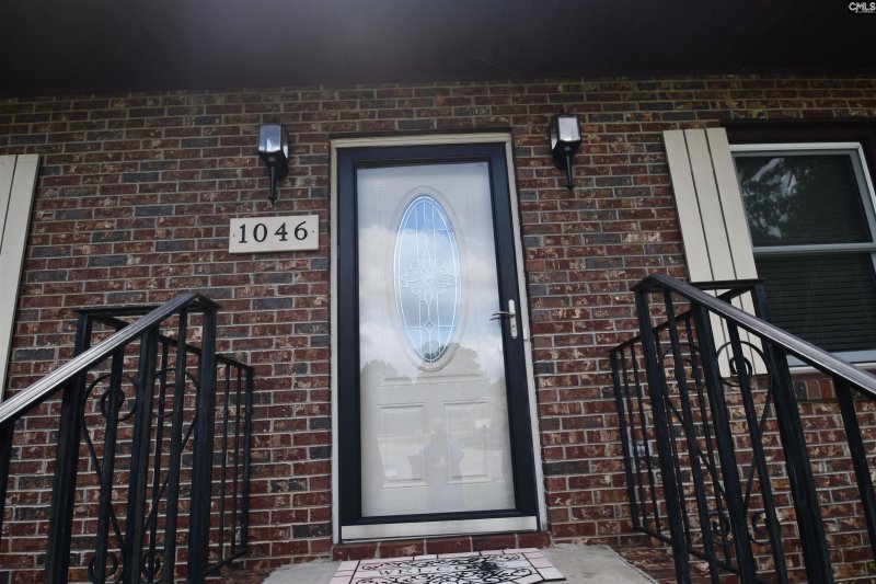 Property image 2 of 1046 Tanglewood Court in Forest Ridge, Newberry, SC 29108