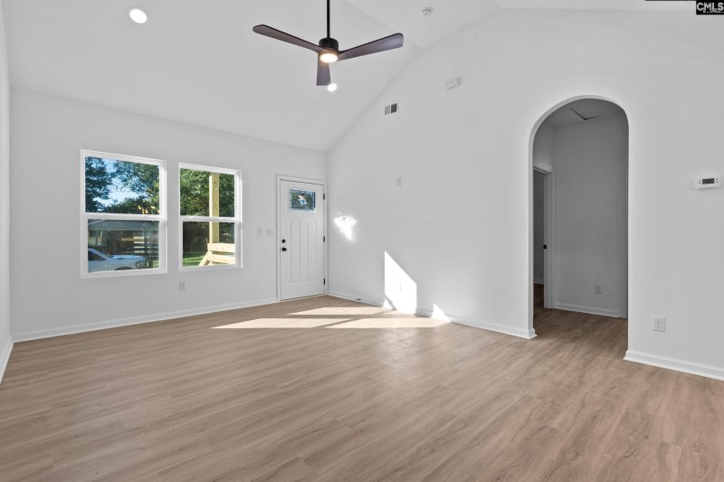 Property image 5 of 825 Apache Drive in Denny Terrace, Columbia, SC 29203