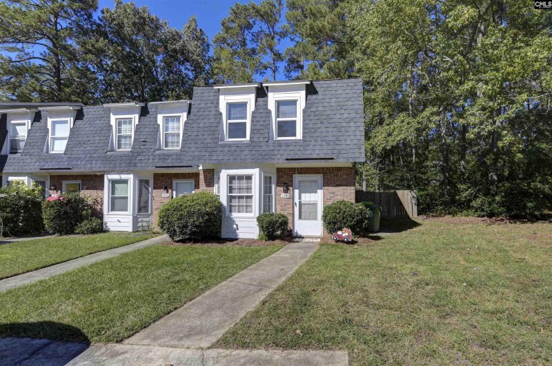 137 Manorwood Court D