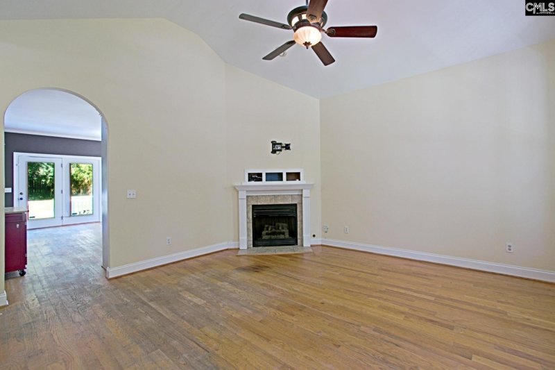 Property image 5 of 507 Belle Claire Dr in Keenan Terrace, Columbia, SC 29203-5516