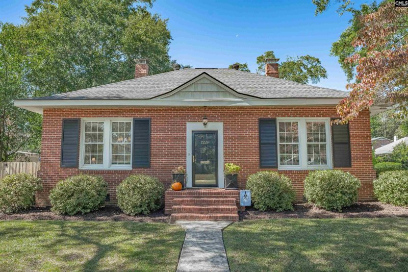 Property image 2 of 1229 Hagood Avenue in Melrose Heights, Columbia, SC 29205