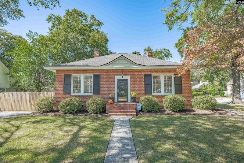 Property image 3 of 1229 Hagood Avenue in Melrose Heights, Columbia, SC 29205