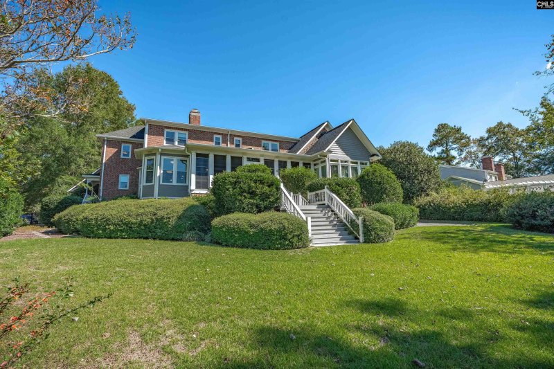 Property image 2 of 307 E Springs Road in Spring Valley, Columbia, SC 29223