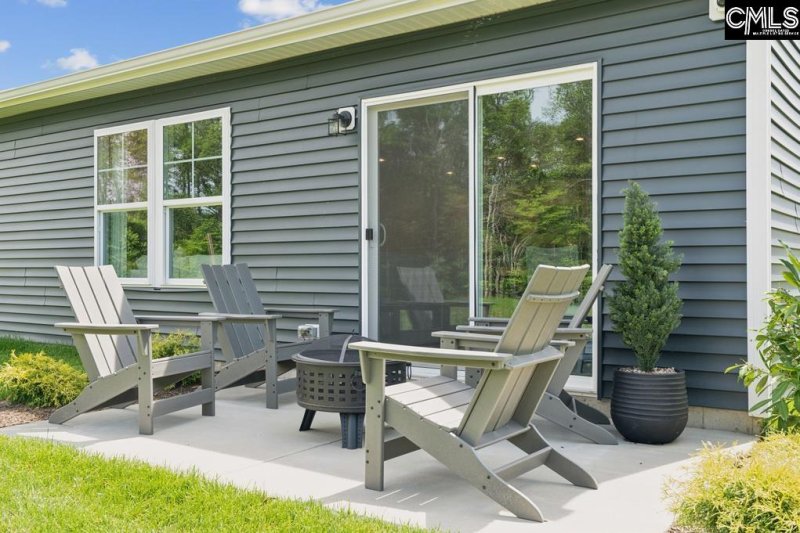 Property image 5 of 122 Kingfield Drive in Chestnut Ridge North, Hopkins, SC 29061