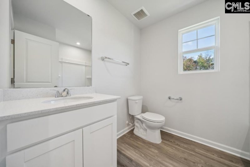 Property image 3 of 126 Kingfield Drive in Chestnut Ridge North, Hopkins, SC 29061