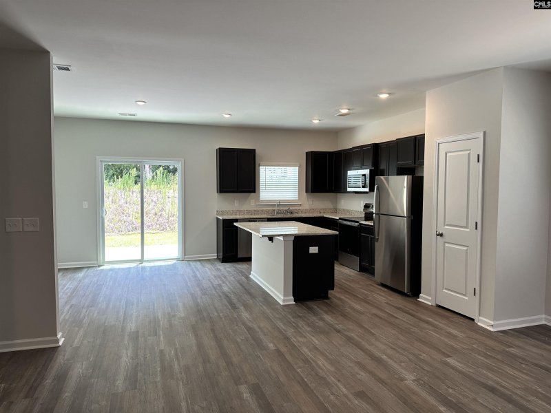 Property image 2 of 915 Blenheim Way in Winston Point, Gilbert, SC 29054