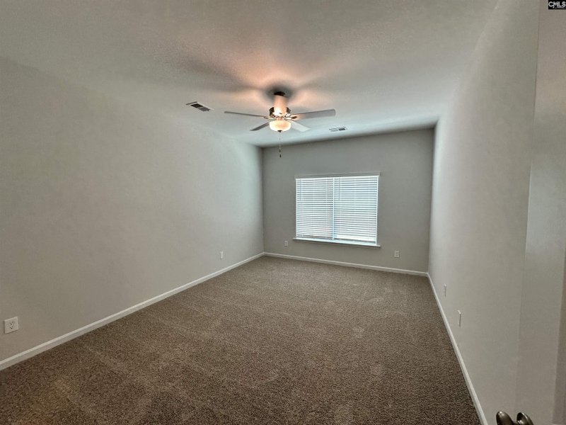 Property image 4 of 915 Blenheim Way in Winston Point, Gilbert, SC 29054