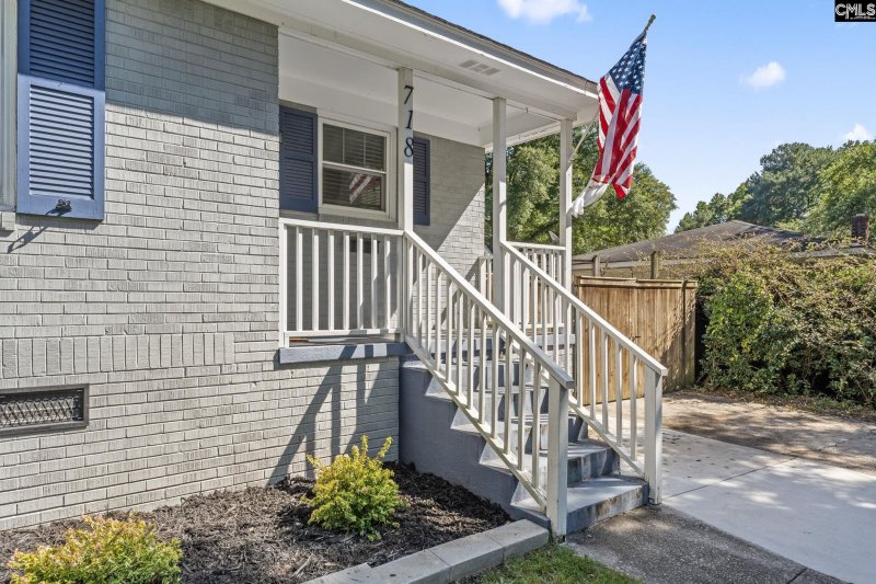 Property image 4 of 718 Graymont Avenue in Rosewood, Columbia, SC 29205