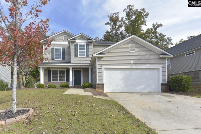 Wellesley, Lexington Community