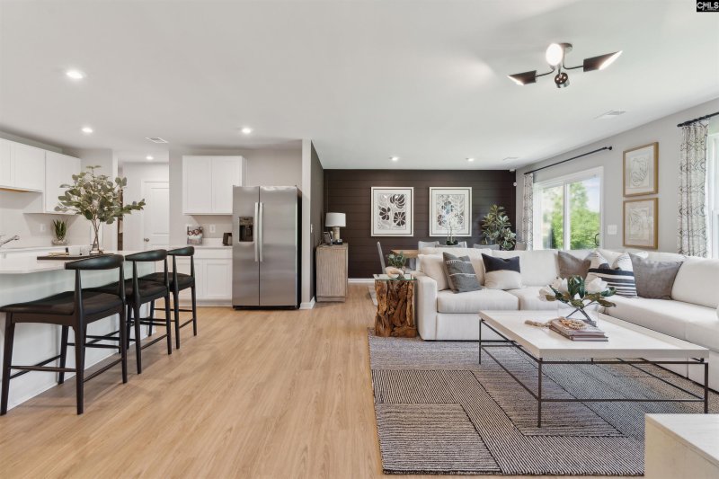 Property image 5 of 135 Kingfield Drive in Chestnut Ridge North, Hopkins, SC 29061