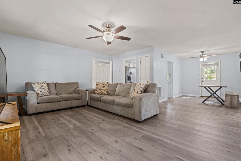 Property image 4 of 2010 Camp Creek Circle in Briarcliffe Estates, Elgin, SC 29045