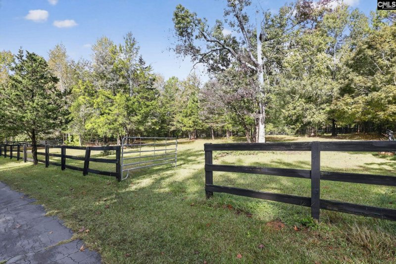 Property image 4 of 12 Dennis Lane in Camarie Farms, Blythewood, SC 29016