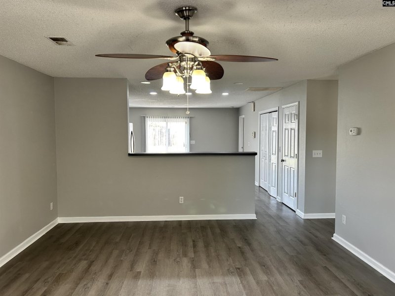 Property image 4 of 218 Cogburn Road in Brookhaven, Columbia, SC 29229