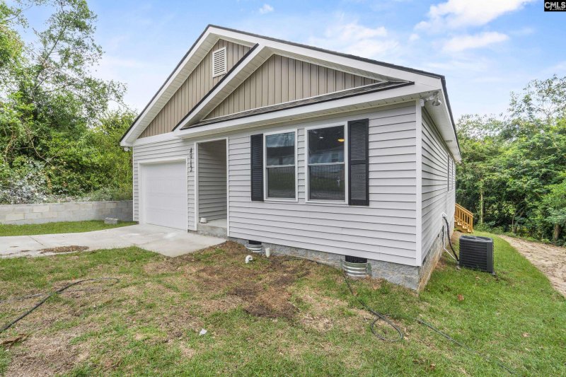 Property image 2 of 4912 Woodbrier St in Eau Claire Heights, Columbia, SC 29203
