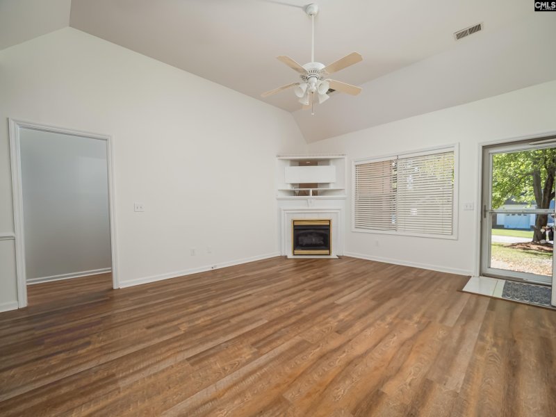 Property image 2 of 211 Manor View Court in Harbison, Columbia, SC 29212