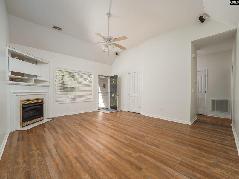 Property image 3 of 211 Manor View Court in Harbison, Columbia, SC 29212