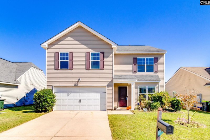 Estates Of Persimmon Hill, Lexington Community