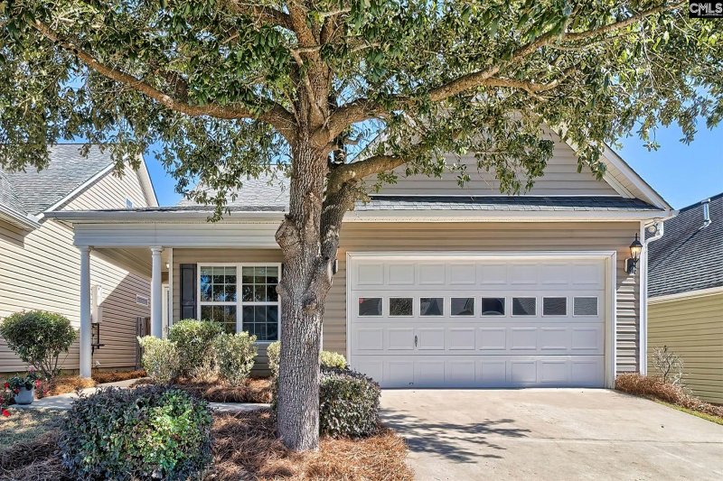 524 Gilden Hawke Way