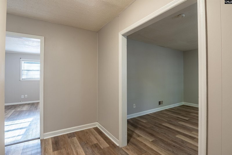 Property image 3 of 1900 Rolling Hills Road in Kingswood, Columbia, SC 29210