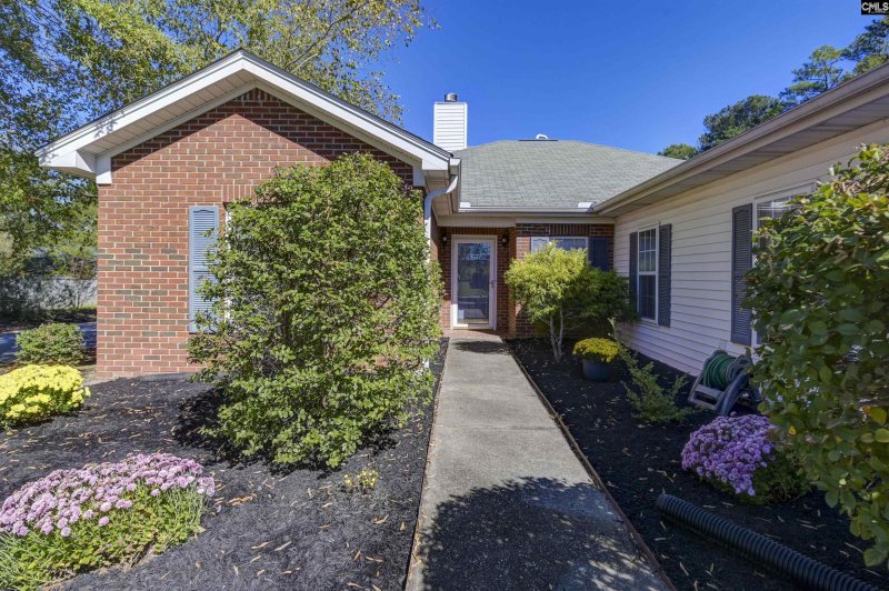 Property image 4 of 201 Twin Oaks Lane in Reflections, Columbia, SC 29209