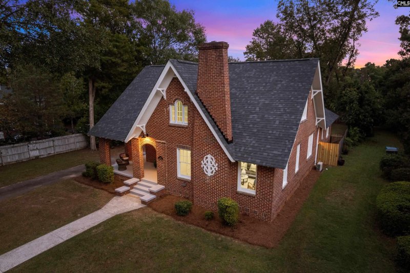 Property image 4 of 1120 Edgefield Street in Earlewood, Columbia, SC 29201