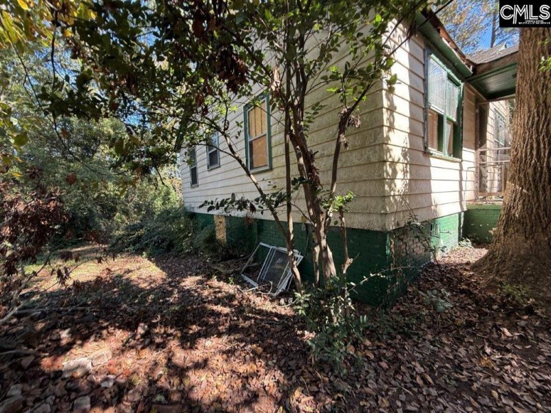 Property image 3 of 5 Hill Crest in Clairview Terrace, Columbia, SC 29203