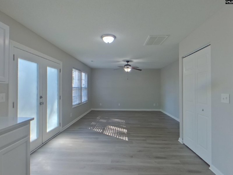 Property image 2 of 925 Schofield Lane in Brookhaven, Columbia, SC 29229-6826