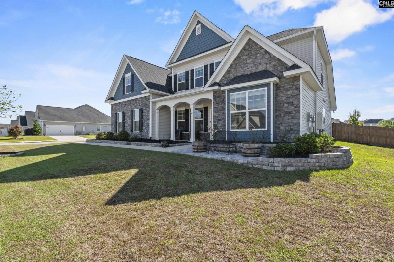 Property image 2 of 526 Long Ridge Drive in Terrace At Longview, Lexington, SC 29073