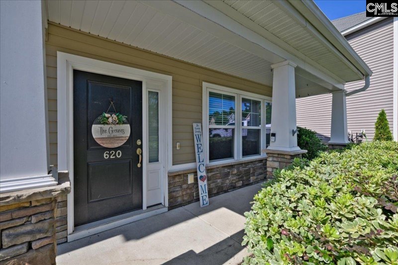 Property image 3 of 620 Blue Ledge Circle in Persimmon Grove, Lexington, SC 29072
