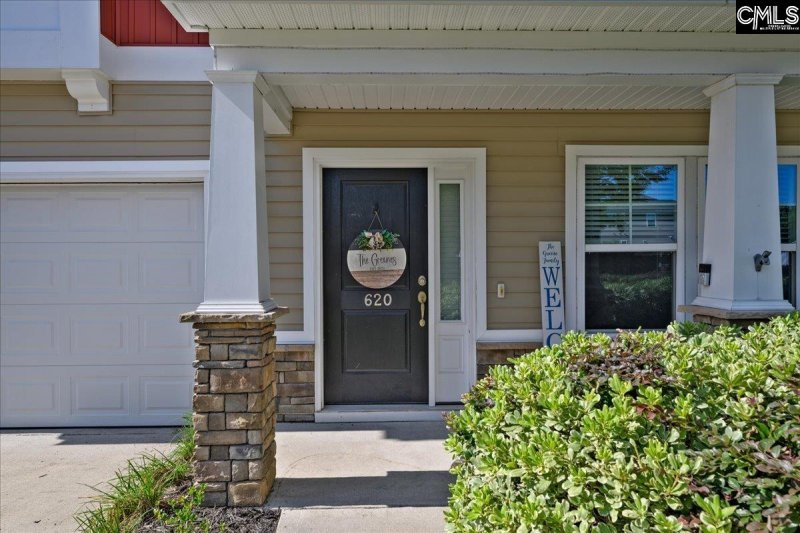 Property image 4 of 620 Blue Ledge Circle in Persimmon Grove, Lexington, SC 29072