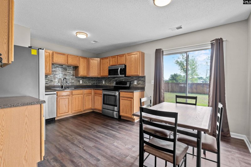 Property image 2 of 113 Bliss Lane in Brookhaven, Columbia, SC 29229