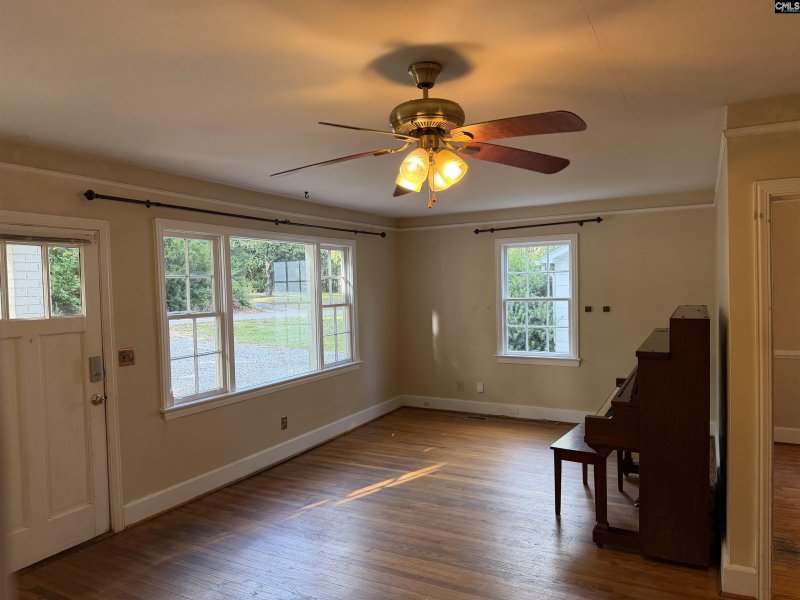 Property image 4 of 904 Cedar Terrace Road in Cedar Terrace, Columbia, SC 29209