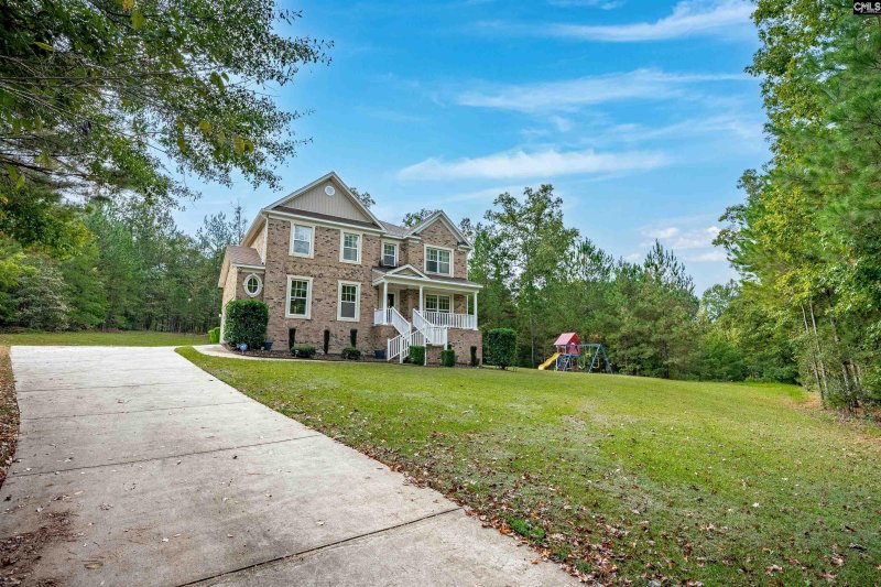 Property image 4 of 411 Maypop Lane in Colony Ridge, Irmo, SC 29063