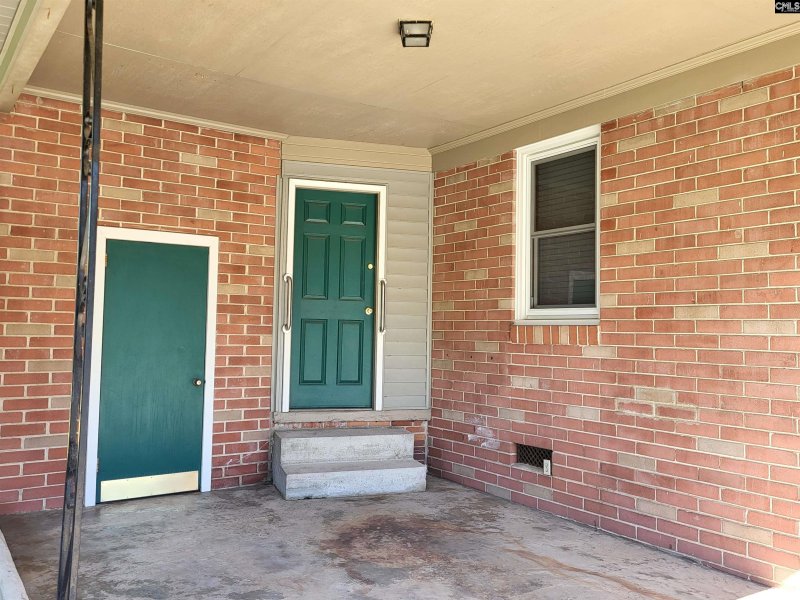 Property image 5 of 928 Indigo Avenue in The Avenues, Cayce, SC 29033-3208