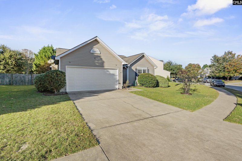 Property image 4 of 291 Drooping Leaf in Persimmon Grove, Lexington, SC 29072