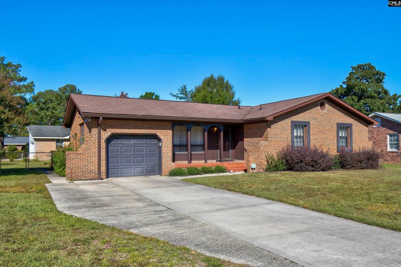 Property image 5 of 513 Green Springs Drive in Candlewood, Columbia, SC 29223