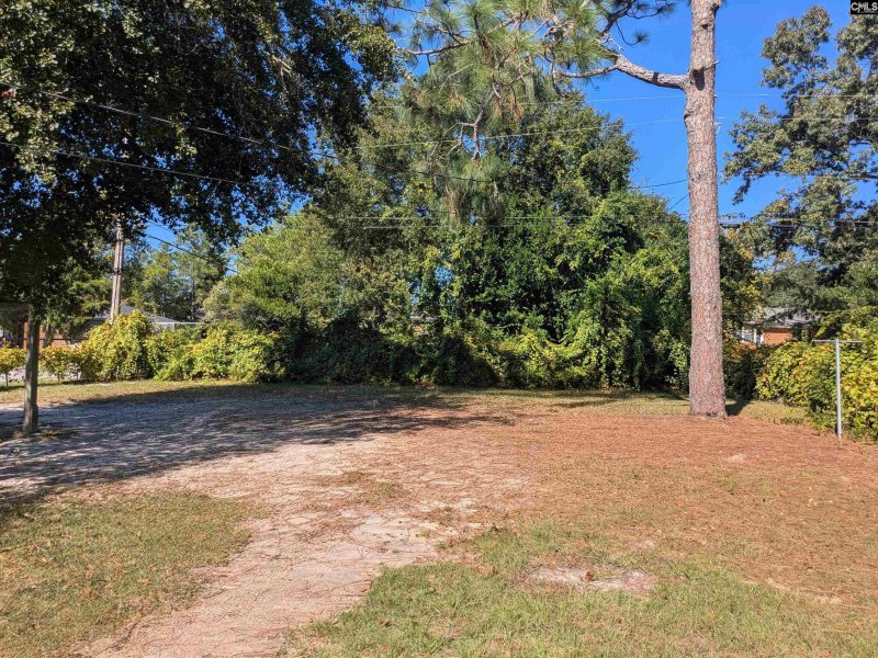 Property image 4 of 1246 Lafayette Avenue in The Avenues, Cayce, SC 29033