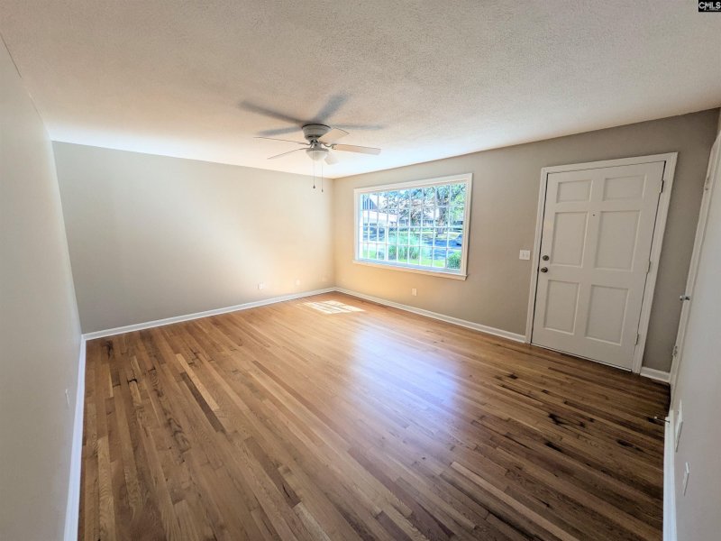 Property image 5 of 1246 Lafayette Avenue in The Avenues, Cayce, SC 29033