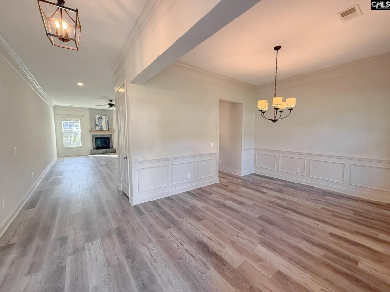 Property image 4 of 6150 Crabtree Road in Forest Lake Estates, Columbia, SC 29206