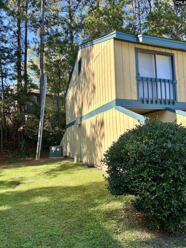Property image 2 of 225 Timber Court in St Andrews Woods, Columbia, SC 29210