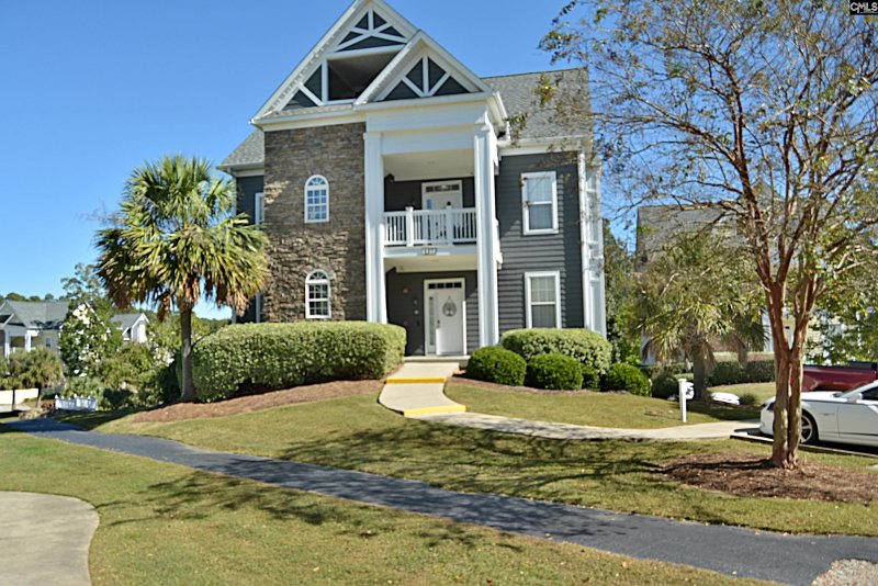 137 Breezes Drive 25 B