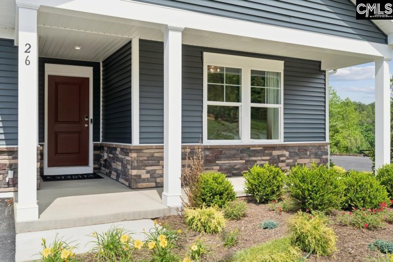 Property image 2 of 144 Kingfield Drive in Chestnut Ridge North, Hopkins, SC 29061