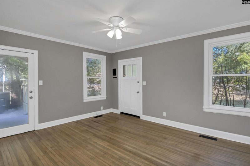 Property image 4 of 2728 Holt Drive in Rosewood, Columbia, SC 29205