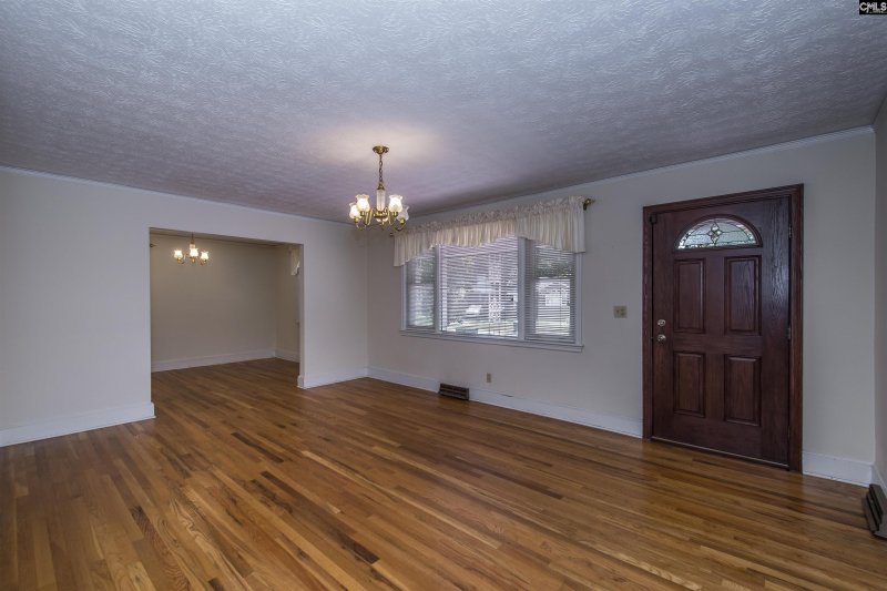 Property image 4 of 1610 D Avenue in The Avenues, West Columbia, SC 29169