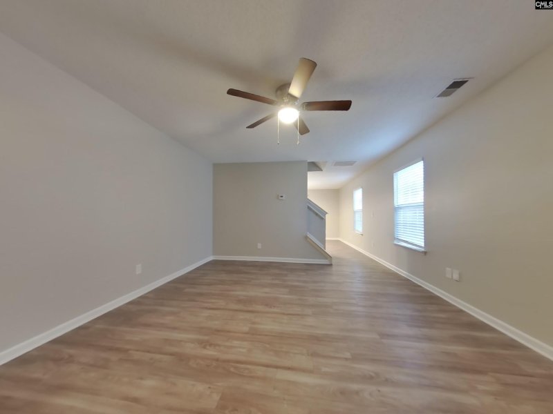 Property image 2 of 129 Honey Tree Road in Honeytree, Columbia, SC 29209-3467