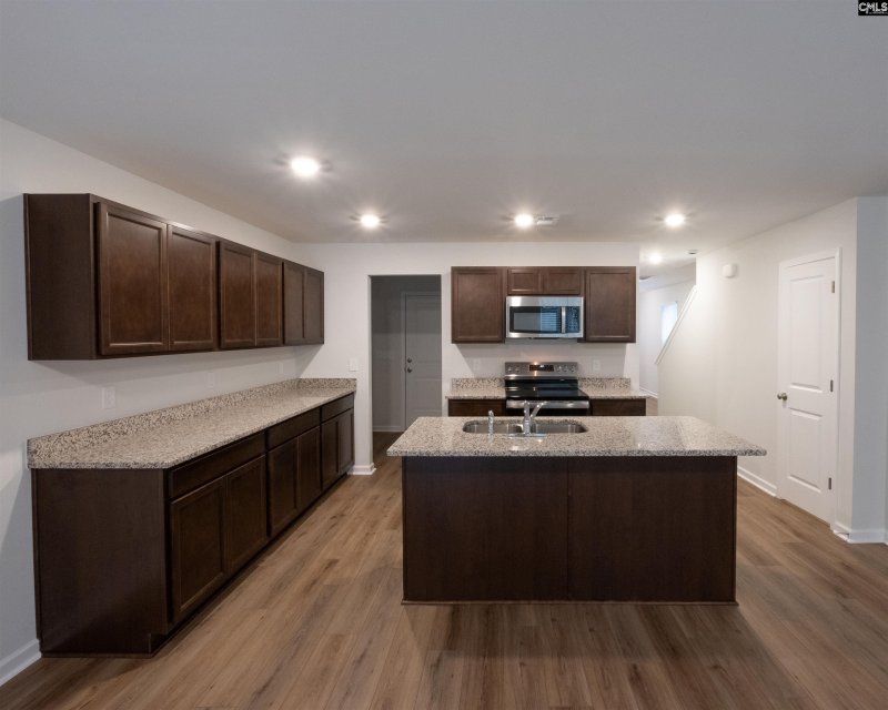 Property image 5 of 327 Canary Grass Court in Murray Village, Lexington, SC 29072