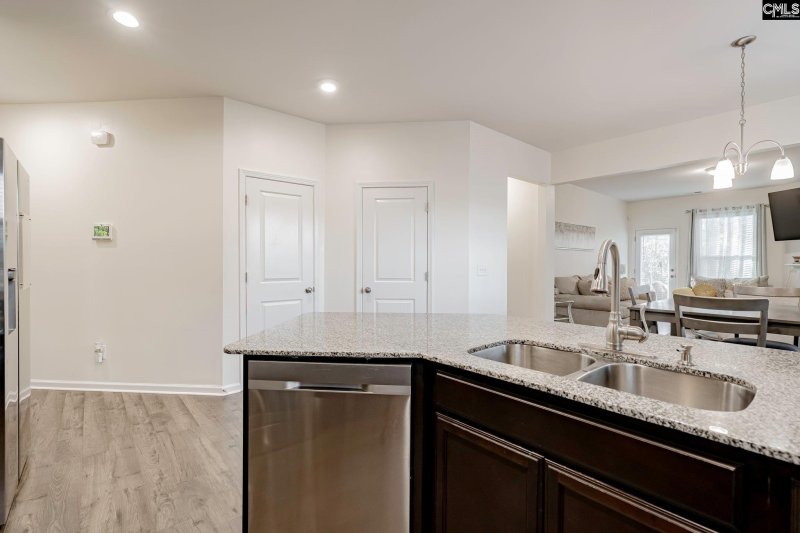 Property image 5 of 909 Magwood Court in Villages At Lakeshore, Columbia, SC 29229